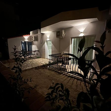 Fiore Rooms 2 Ксамил Екстериор снимка