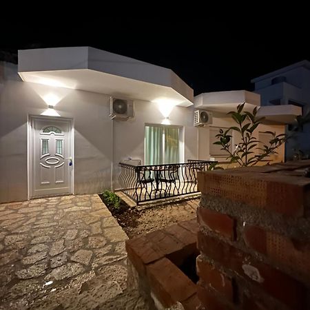 Fiore Rooms 2 Ксамил Екстериор снимка