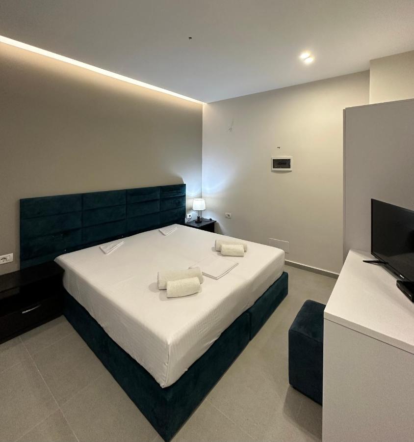 Fiore Rooms 2 Ксамил Екстериор снимка