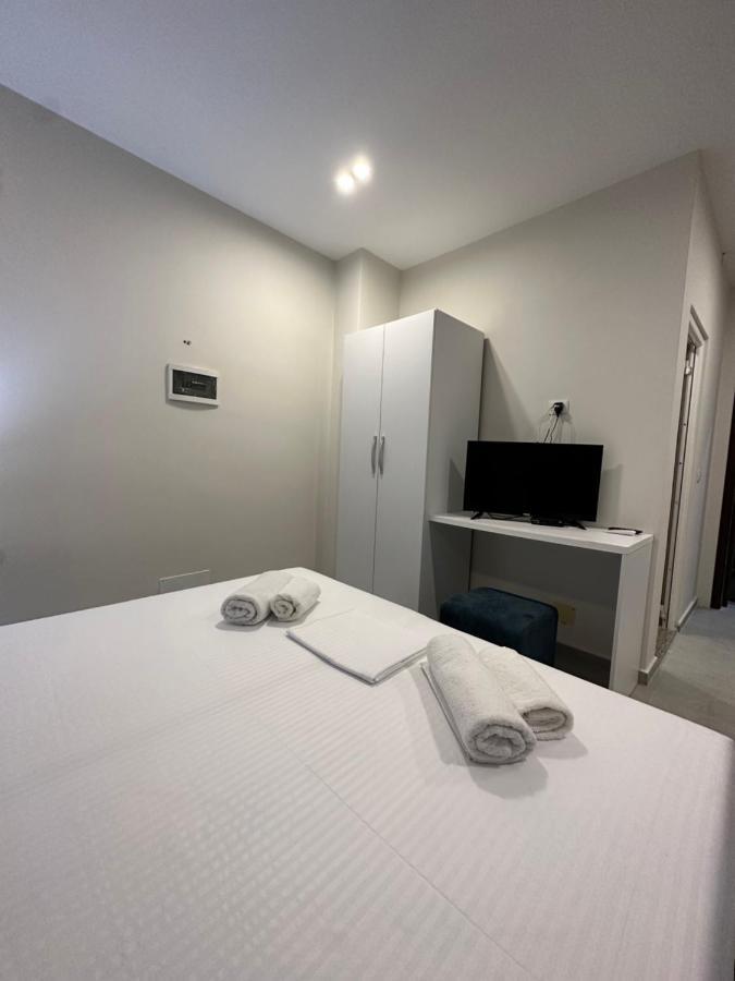 Fiore Rooms 2 Ксамил Екстериор снимка