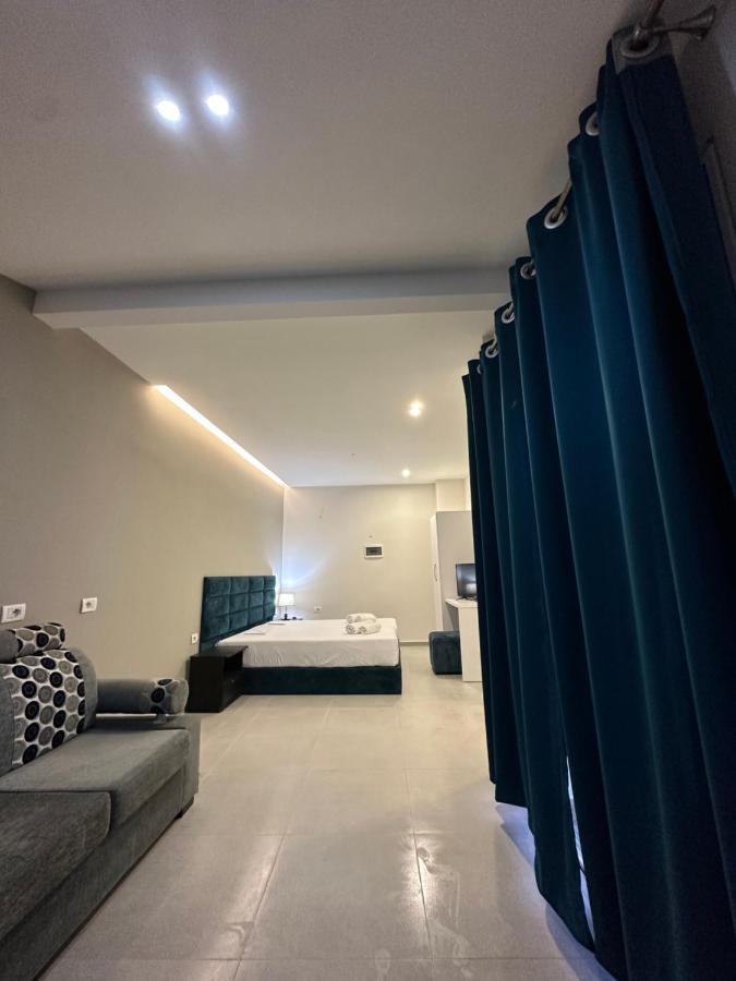 Fiore Rooms 2 Ксамил Екстериор снимка